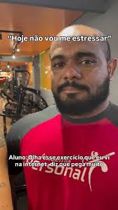 ✨ Aos 93 anos, o Sr. José Leão mostra que idade não é motivo para abrir mão  da independência. Com dedicação e constância na musculação, ele mantém não  apenas a força física,