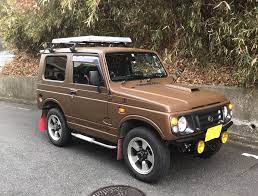 スズキ ジムニーをアースカラーで刷毛塗り全塗装 刷毛 ハケ ローラーで車をdiyで全塗装しよう スズキ ジムニー ジムニー 車
