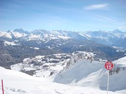 Sommand sits high above its village of mieussy and praz de lys sits above taninges. Praz De Lys Sommand Wikipedia