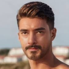 Daniel Paramo (@HijodeParamo)