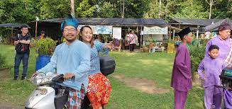 Seperti halnya suasana nyepi juga terasa di kampung bali, di desa adat patoman, banyuwangi, jawa timur, yang mayoritas. 350 Bekas Penduduk Naik Bot Balik Kampung Sambut Hari Raya Di Pulau Ubin Berita Mediacorp