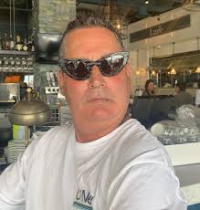 The Three Stooges updated their cover...