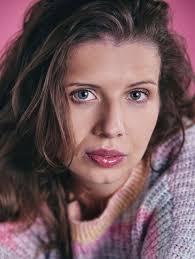 Dear Vivi, Miniserie, Drama, Familia, Suspenso/thriller, 2021-2022