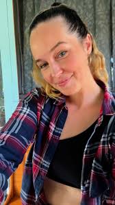 You can find inspiration anywhere to make art! , I felt like creating  something today just for fun but didn’t want to go to the studio, so I sat  down and thought of what to draw. I went with the house ...