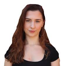 Adele Walton's Instagram, Twitter & Facebook