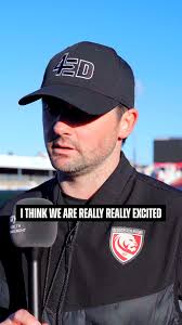 We thought this was too good not to post 🤣🫶🏻 Throwback to the Photocall  a few years back 😎 Sponsored by glasgowtaxis #GTC26 #sporting-competition