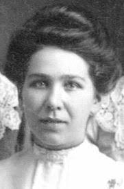 Elizabeth Hadfield's Instagram, Twitter & Facebook