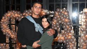 Kourtney kardashian got her boyfriend younes bendjima a very big surprise for his birthday this year. Kourtney Kardashian S Boyfriend Tried To Amend Comment Stylecaster