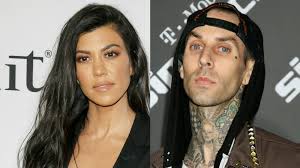 Kourtney kardashian let bf travis barker cut off a chunk of her hair! Kourtney Kardashian Und Travis Barker Sollen Ein Paar Sein