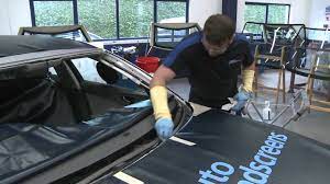 Windshield repair doesn't need to be a costly feat once you rely on autozone's great assortment of windshield accessories. How To Replace A Windscreen In One Minute Auto Windscreens Youtube