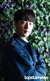 Saat penayangannya pun, kiss goblin sempat meraih kepopuleran di youtube hingga membuat nama bae in hyuk semakin dikenal penggemar drama korea. Pin By Euzemiria Arataque On Atores Gatos Actors Korean Actors Korean Drama