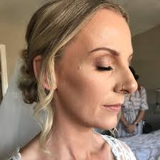 And the beautiful bride 💓 #slavelakemakeupartist #mua #makeupartist  #bridalmakeup #weddingmakeup #bridalpartymakeup #slavelake  #albertamakeupartist @ Slave Lake, Alberta