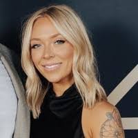 Allie Meyer's Instagram, Twitter & Facebook