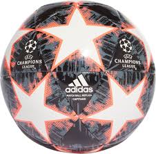 ?toiles avec au centre le logo de la ligue des champions. Pin On Products