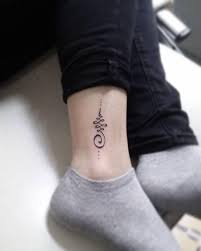 Estos tatuajes por lo general se realizan por motivos de renacimiento, sexualidad, fertilidad, curación, venganza, astucia, divinidad. Pin On Tattooo