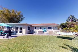 Sarasota Vacation Rental In 2020 Sarasota Pet Friendly Vacation Rentals Vacation Rental