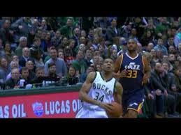 El jazz permitió que los bucks lograran encestes consecutivos sólo una vez en el segundo cuarto. The Infamous Game Tony Snell Played 28 Minutes And Didn T Record A Single Stat