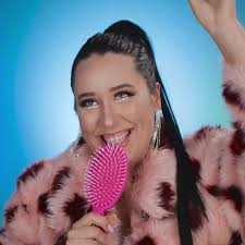 Ariana Grande-inspired look using hacks by MUAhaha 😍