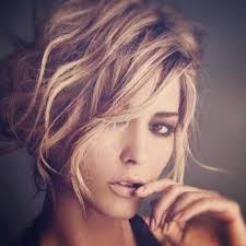 30 Best Short Hairstyles For Oval Faces 2018 Hairstyles Fashion And Clothing In 2020 Short Wavy Haircuts Short Hair Styles Wavy Haircuts