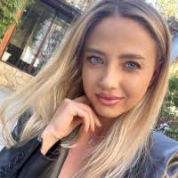 200+ "Ellen S." profiles