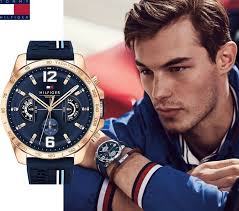 Reloj Tommy Hilfiger Decker multifunción con esfera azul y correa de caucho  azul para hombre