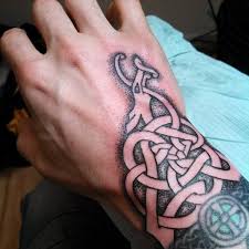 Hand Tattoo By Andrewozimek Viking Knotwork Swedishstyle Themightyhorsemantattooco Unterarm Tattoo Mann Hand Tattoos Und Unterarm Tattoo