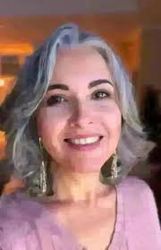 Disculpe señor que le moleste de nuevo, pero llevo días intentando hablar  con usted. Sólo quería enviarte un saludo para alegrarme la noche. 🥺❤️