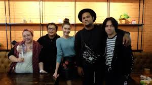 Pemain Film Surat Cinta Untuk Starla Sambangi Kota Medan Tribun Medan