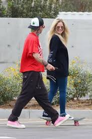 Her next album is set to come out in 2021. Naqxyxujdr9 Wm