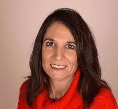 Beverly Cummings's Instagram, Twitter & Facebook