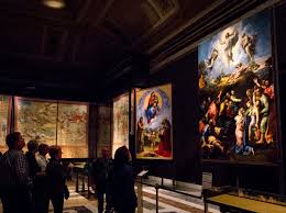 La pinacoteca corrado giaquinto è collocata al 4° piano dello storico palazzo della provincia di bari. Masterpieces Of The Vatican The Pinacoteca City Wonders
