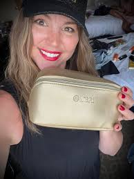 Check out our 🆕 Classic Red Lipstick!💄💋 A neutral shade that can be worn 