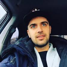 Cine este Alex Leonte, fostul iubit al lui Theo Rose. Este nepotul  celebrului Nea Marin