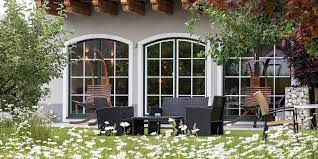 Guests can also relax in a sunny balcony. Reiters Wohlfuhlhotel Hotel Restaurant