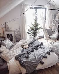 I Love These Kinds Of Lights So Cozy Idei Ukrasheniya Spalni Komnaty Mechty Spalnya