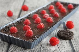 Sie blühen im frühjahr sehr schön und im august freue ich mich immer über die beeren. Ich Back S Mir Oreo Schokoladen Tarte Mit Frischen Himbeeren Schnin S Kitchen