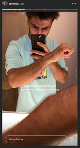 Dizi ile tanınmaya başlayan oyuncu. Reynmen Yine Kaza Yapti