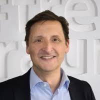 Alexander Popp's Instagram, Twitter & Facebook