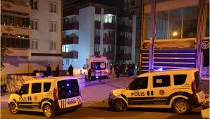 The city lies on a plain at the foot of the taurus mountains and has a population of 400,100 as of 2010. Kahramanmaras Ta Bir Kadin Apartman Bahcesinde Olu Bulundu Ntv