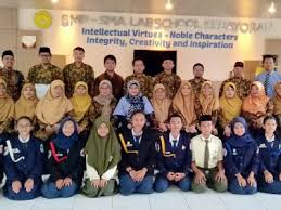 Profil smp labschool jakarta #smplabsjkt #smplabschooljakarta #smplabsraw #labsraw. Tingkatkan Mutu Pendidikan Mtsn 32 Jakarta Kunjungan Studi Banding Ke Smp Labschool Kebayoran Baru Jakarta