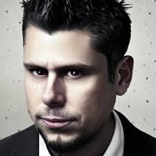 Rubén Marrufo, colega y ex Jefe de Prensa de la selección peruana de Juan  Reynoso, aclara que el ex entrenador de Perú, jamás "hablaría del trabajo  de otro entrenador". Y se entiende,