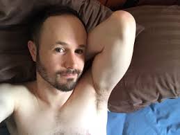 Ok I napped at the Airbnb and am ready to take some pictures. Stand by for  IML magic.