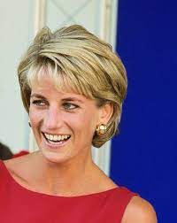 Amazing Beauty Tips Short Hairstyle That S Princess Diana S Signature Hairstyle Amazingbeautytips Amazing In 2021 Princess Diana Hair Diana Haircut Princess Diana