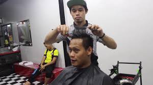 Kenali fesyen rambut dan seberapa banyak maklumat berkaitan dengan stail rambut memandangkan ianya mengikut kehendak pelanggan itu sendiri. Usahawan Kedai Gunting Rambut Hj Ali Lahad Datu Youtube