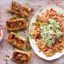 Thickly slice the tomatoes and arrange nicely on a large platter. Dinner Panosundaki Pin
