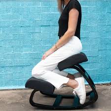 the austin kneeling chair version black the austin kneeling chair austin