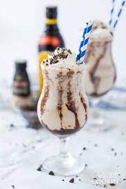 Cocktails such as the black russian, white russian, mudslide and the brown cow are flavoured with coffee liqueur. Frozen Mudslide Drink Recipe Amanda S Cookin
