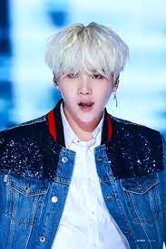 Dropped all charges against poor yoongi back in 2017 and got married. 171225 Suga Sbs 2017 Gayo Daejun Suga Yoongi Min Yoongi