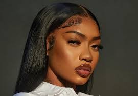 Jada King's Instagram, Twitter & Facebook