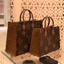 We're excited to see the louis vuitton spring summer 2021 collection, because it's full of new surprises. Louis Vuitton Onthego Tote Review Fifthavenuegirl Com